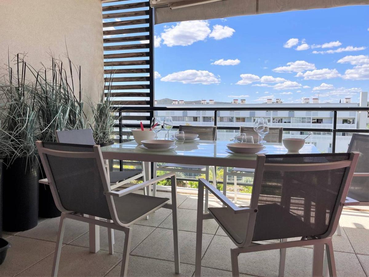 Charmant T2 Climatise Avec Grande Terrasse, Piscine Et Parking Privatif, Proche Plage Et Commerces. - Fr-1-251-441 Le Lavandou Buitenkant foto